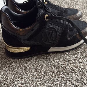 Luxury Black and Gold womens Sneakers size 6!!